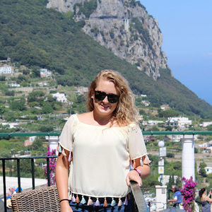 Meet your Posher, Lauren